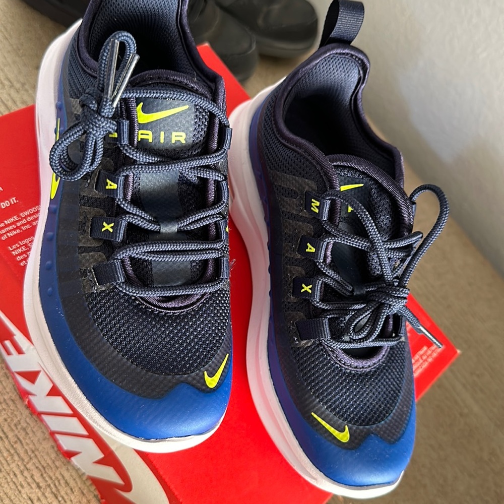 Kids air max